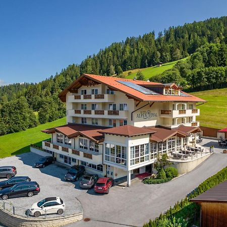 Hotel Alpen-Royal Jerzens Exterior foto